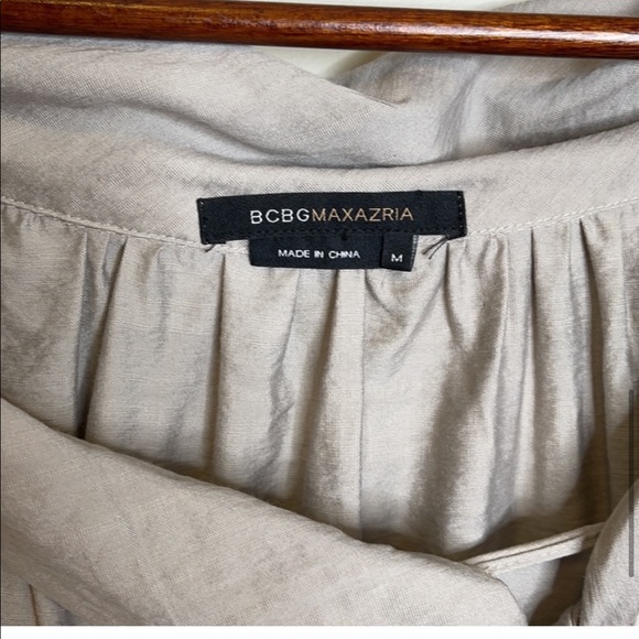 BCBGMaxAzaria grey tied neck ruffled sleeve top M - Picture 2 of 5